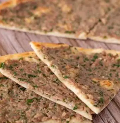 منقوشة كفتة مشروحة